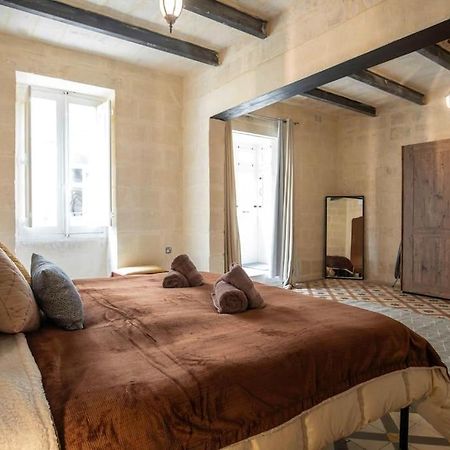 Chic, Stylish & Spacious Flat In Central 瓦莱塔 外观 照片