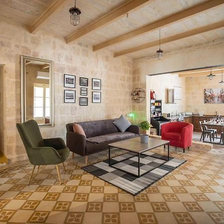 Chic, Stylish & Spacious Flat In Central 瓦莱塔 外观 照片