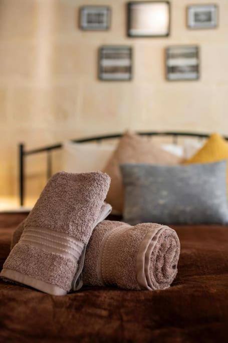Chic, Stylish & Spacious Flat In Central 瓦莱塔 外观 照片