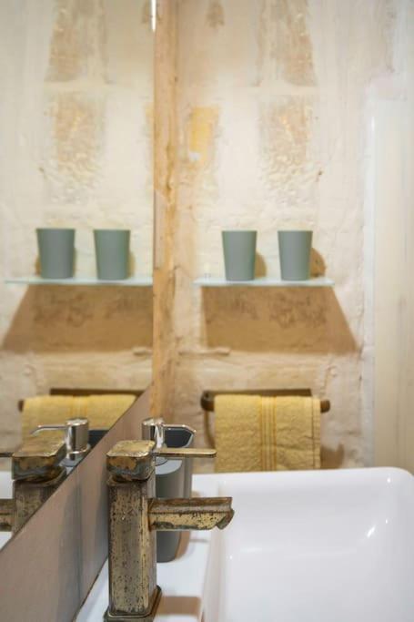 Chic, Stylish & Spacious Flat In Central 瓦莱塔 外观 照片