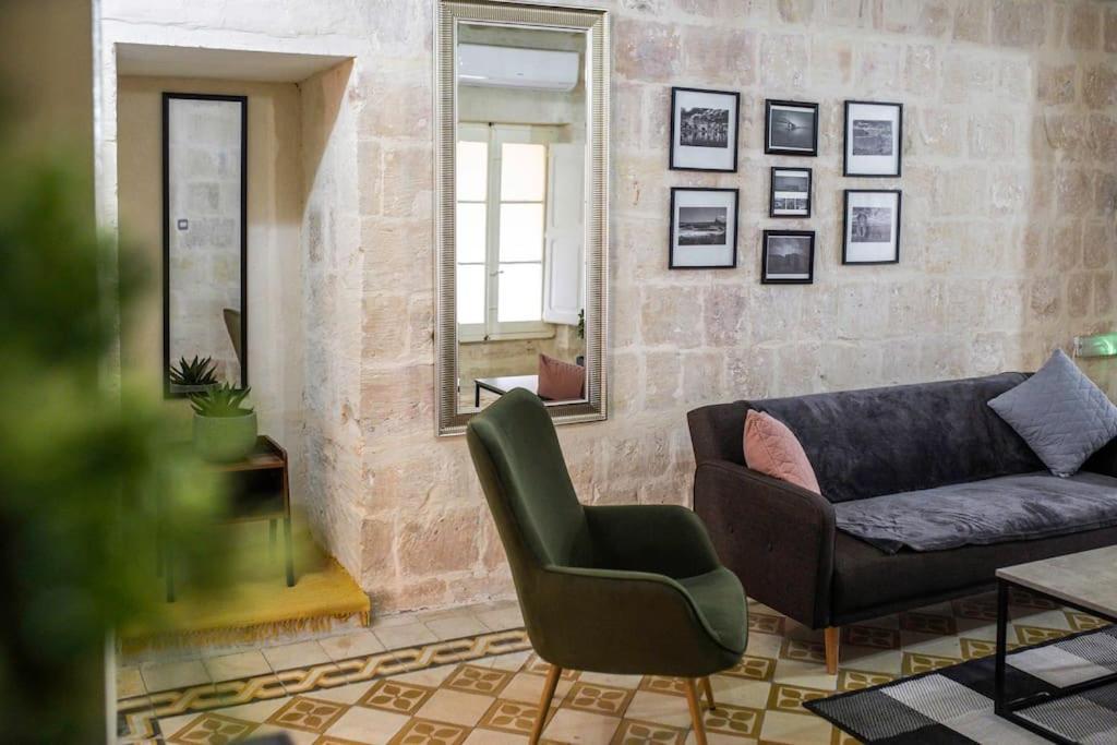 Chic, Stylish & Spacious Flat In Central 瓦莱塔 外观 照片